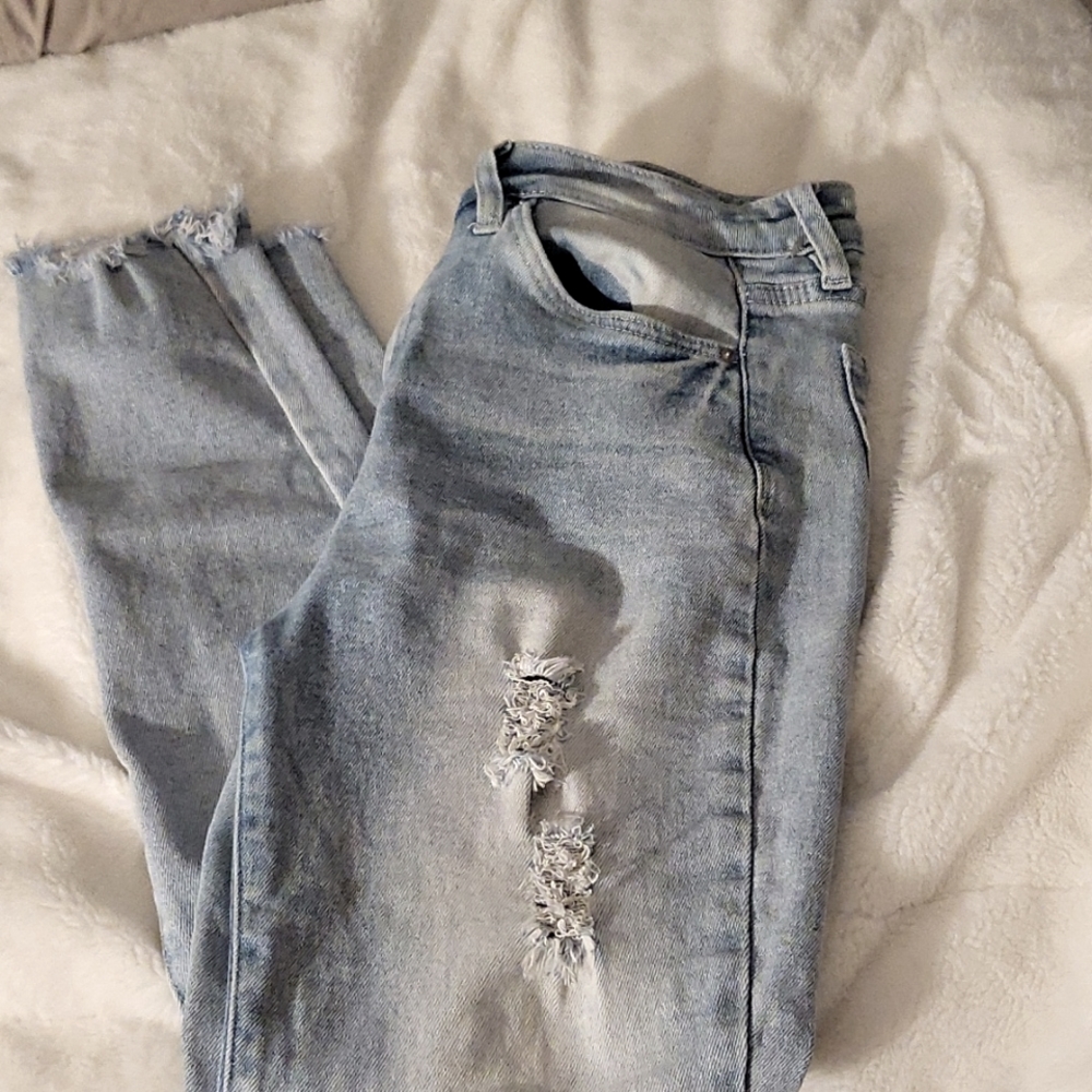 Ripped jeans